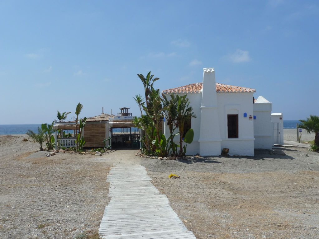 TASACIÓN CHIRINGUITO, PLAYA EN CALAHONDA